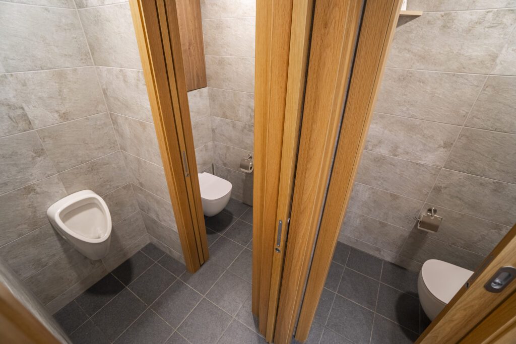 Hosté můžou při vstupu do Penzionu Winifera využít společné toalety.